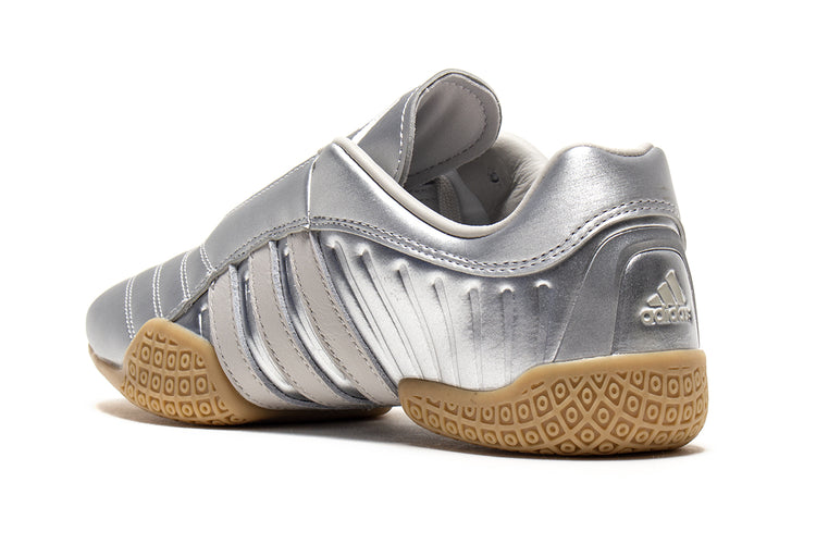 Adidas - Women's Taekwondo Mei Elite
Style # IH9387
Color : Silver Metallic / Grey One / Gum
Materials : Leather Upper - Rubber Outsole
Sizing : US Women's