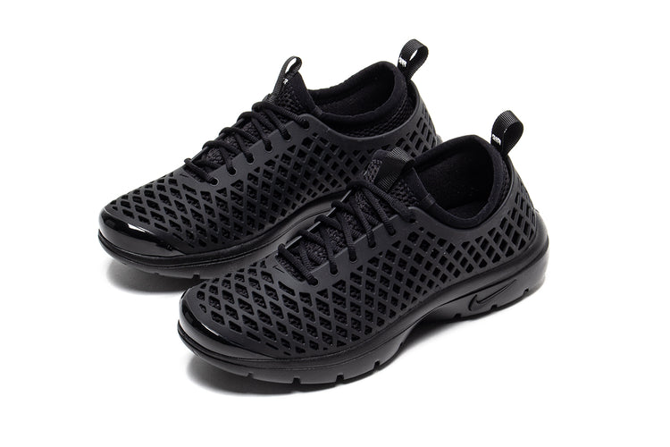 Nike - Women's Rejuven8 Run OG SP
Style # IF5958-002
Color : Black / Black / Sail
Materials : Soft Foam / Mesh Upper - Rubber Outsole
Sizing : US Women's