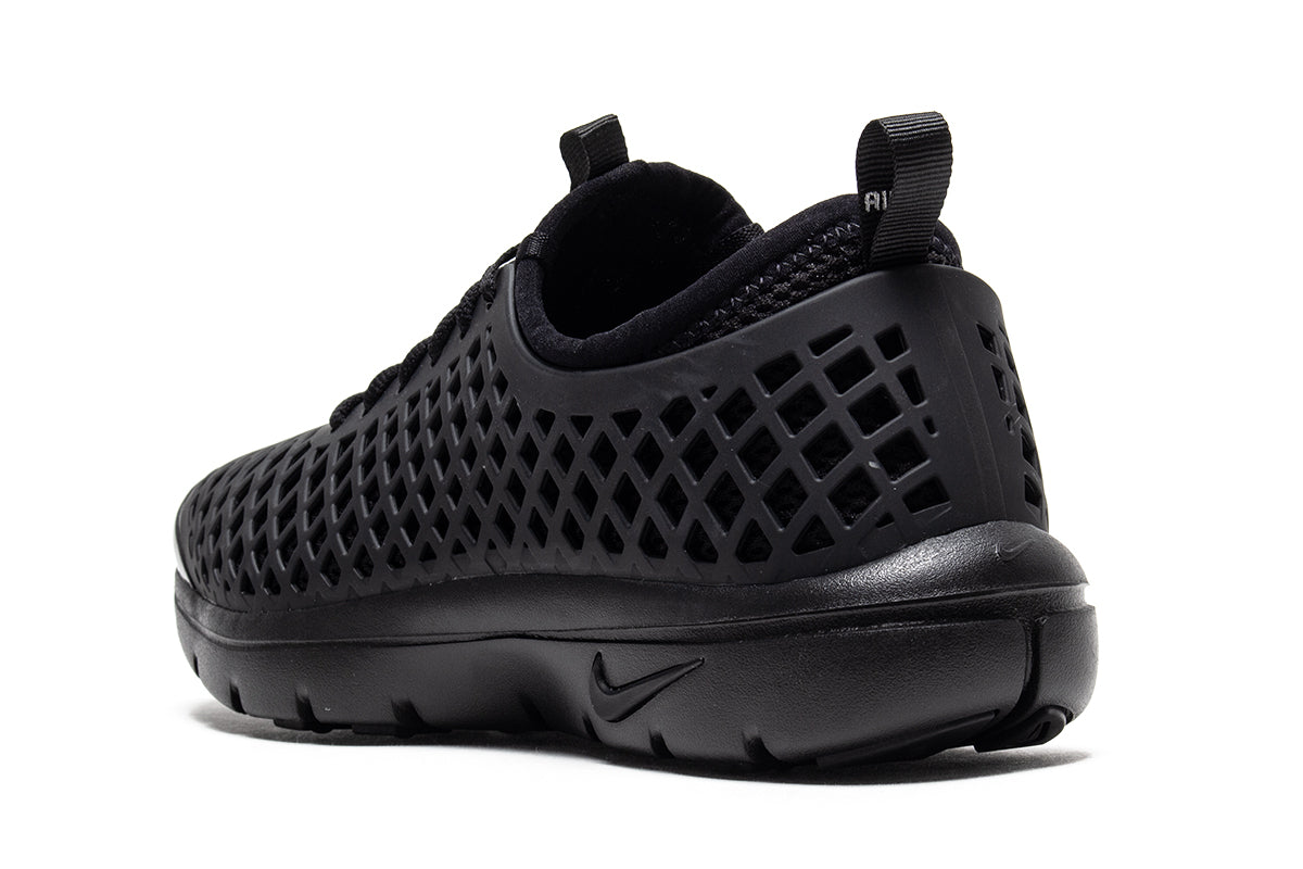 Nike - Women's Rejuven8 Run OG SP
Style # IF5958-002
Color : Black / Black / Sail
Materials : Soft Foam / Mesh Upper - Rubber Outsole
Sizing : US Women's