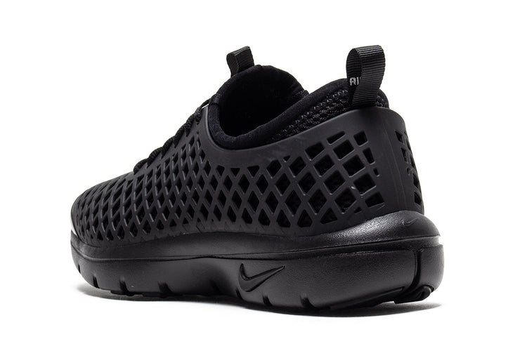 Nike - Women's Rejuven8 Run OG SP
Style # IF5958-002
Color : Black / Black / Sail
Materials : Soft Foam / Mesh Upper - Rubber Outsole
Sizing : US Women's