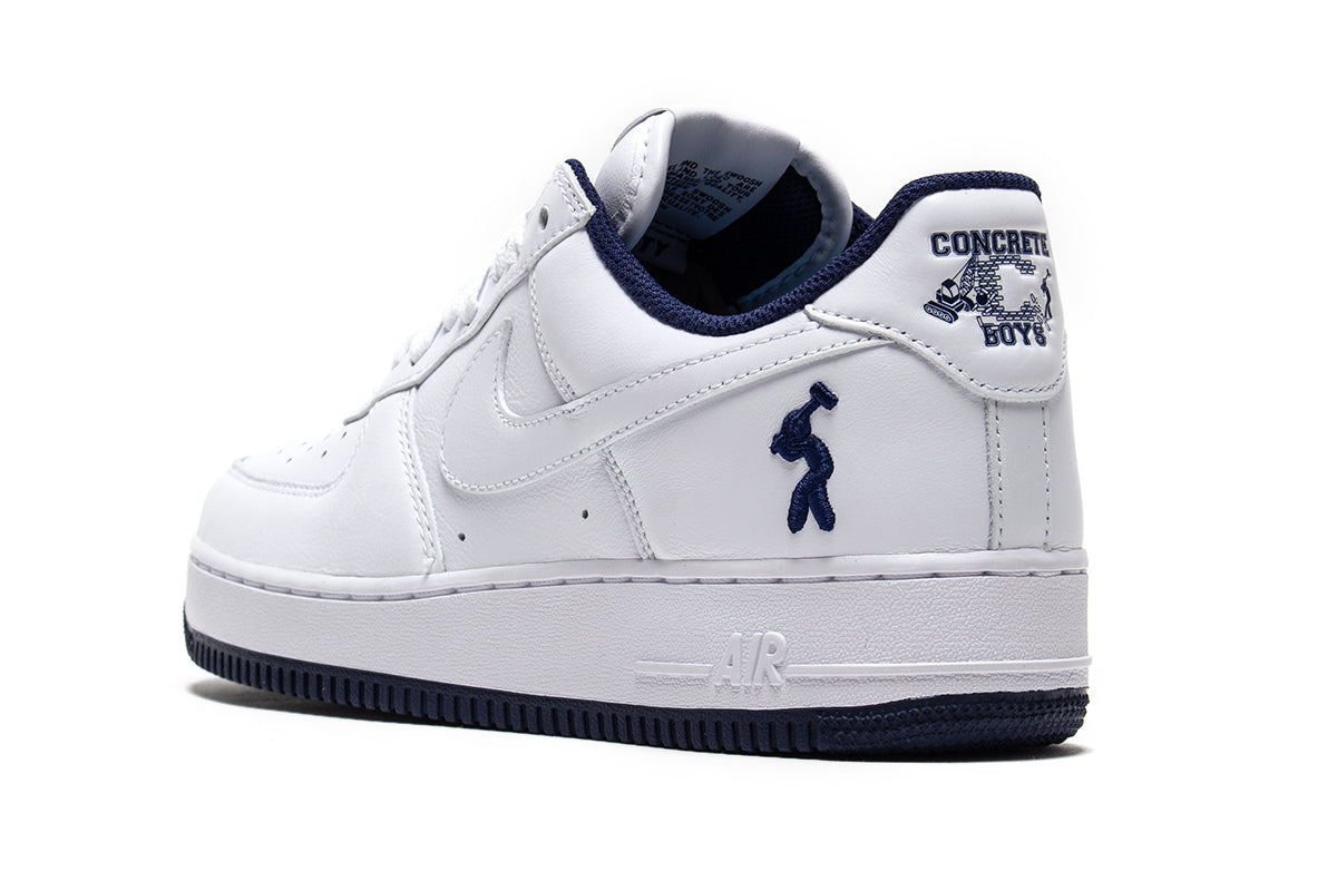 Nike | US Force 1 x Concrete Boys
Style # IB5720-100
Color : White / Midnight Navy / DK Powder Blue