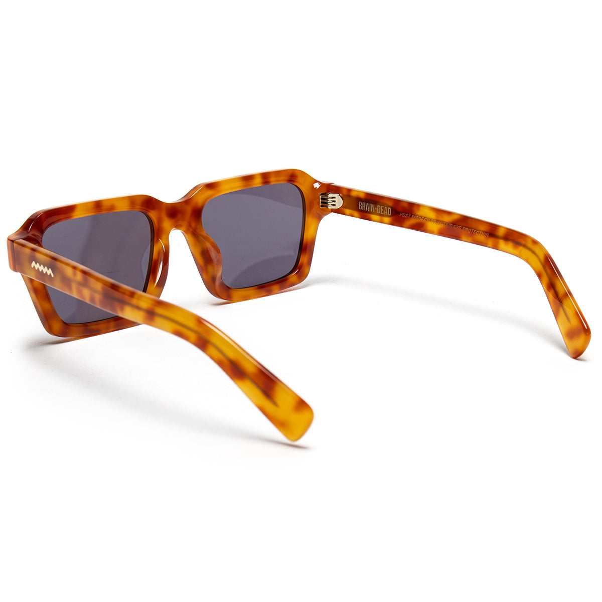 Brain Dead - Staunton Post Modern Primitive Eye Protection
Color : Honey Tortoise