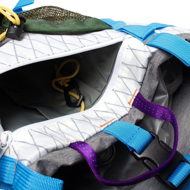 Brain Dead - Equipment Climbing Backpack
Color : Bone