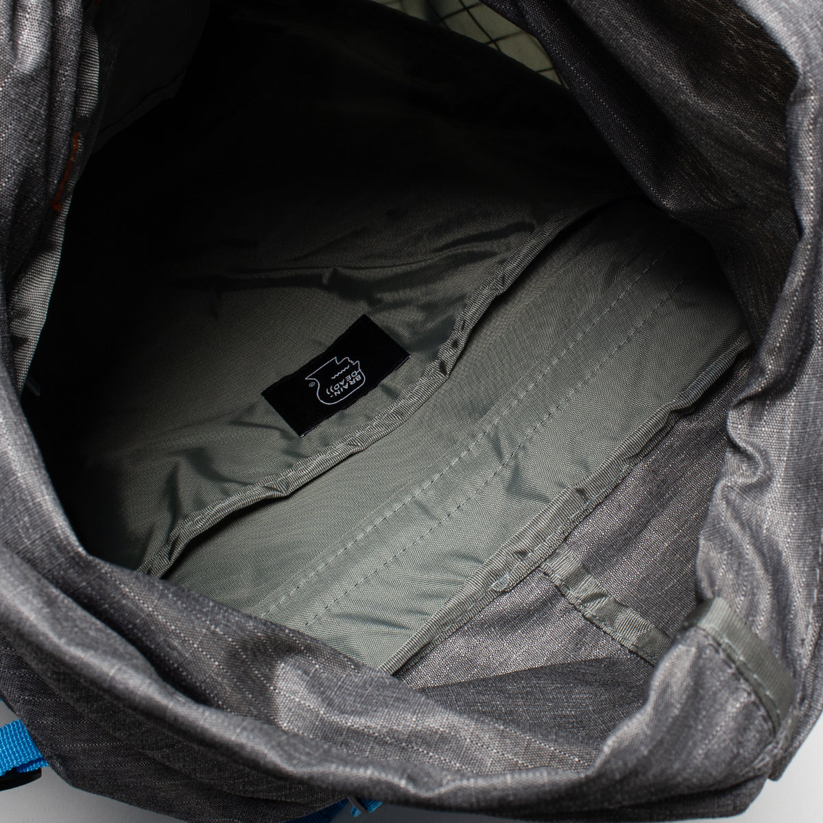 Brain Dead - Equipment Climbing Backpack
Color : Bone