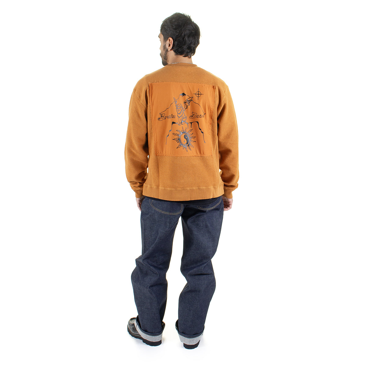 Brain Dead - Gargoyle Crewneck
Color : Light Brown