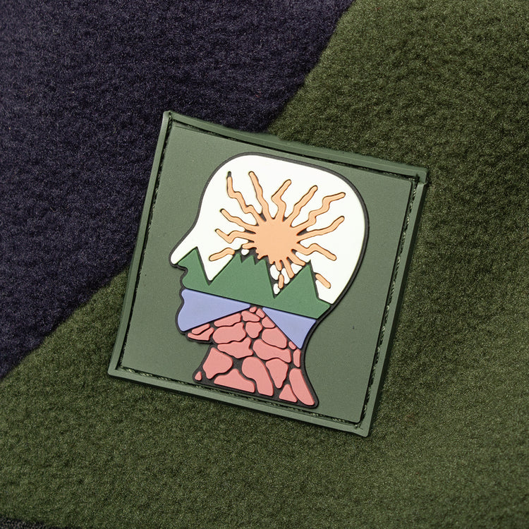 Brain Dead - Organic Panel Polar Fleece Beanie
Color : Navy / Olive