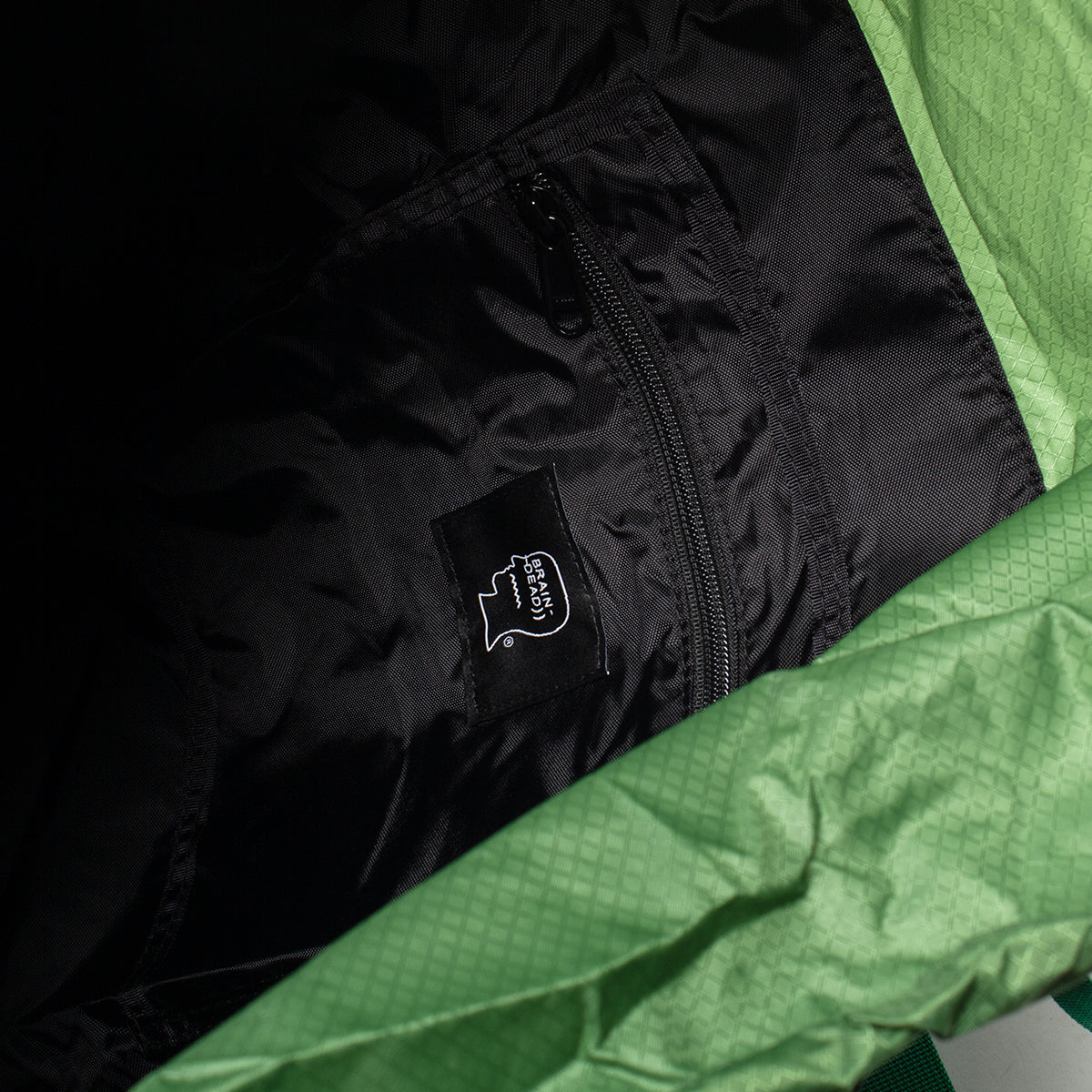 Brain Dead - Equipment Climbing Utility Bag
Color : Black