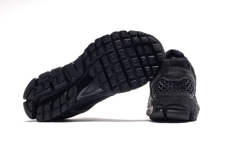 Nike | Zoom Vomero 5 Style # BV1358-003 Color : Black / Black