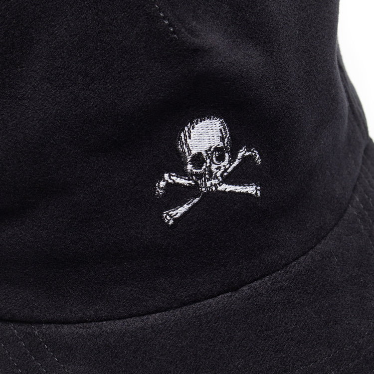 Noah | Moleskin Jolly Roger 5-Panel Hat
Color : Black