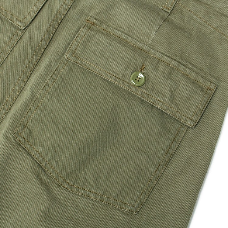 Noah | Pleated Fatigue Pants
Color : Army Green