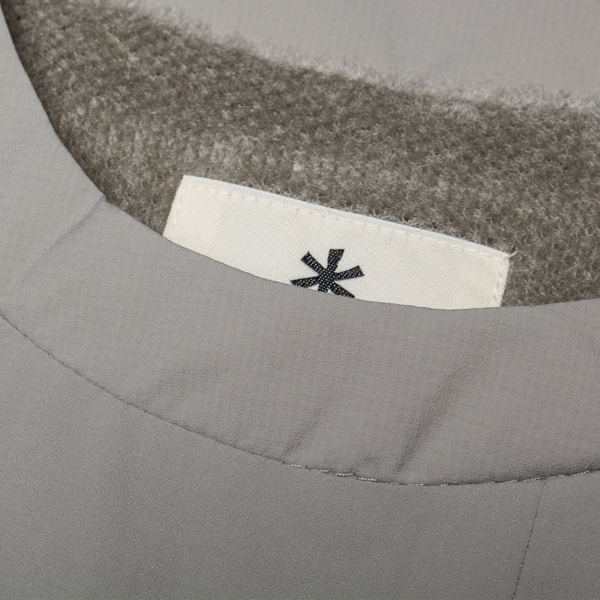 Snow Peak - Octa Nomad Pullover
Color : Greige