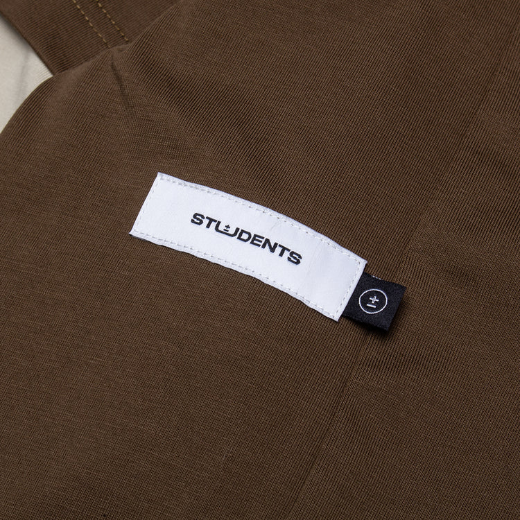 Students - Murray Double Sleeves Polo
Color : Brown
Materials : 73% Cotton / 27% Polyester