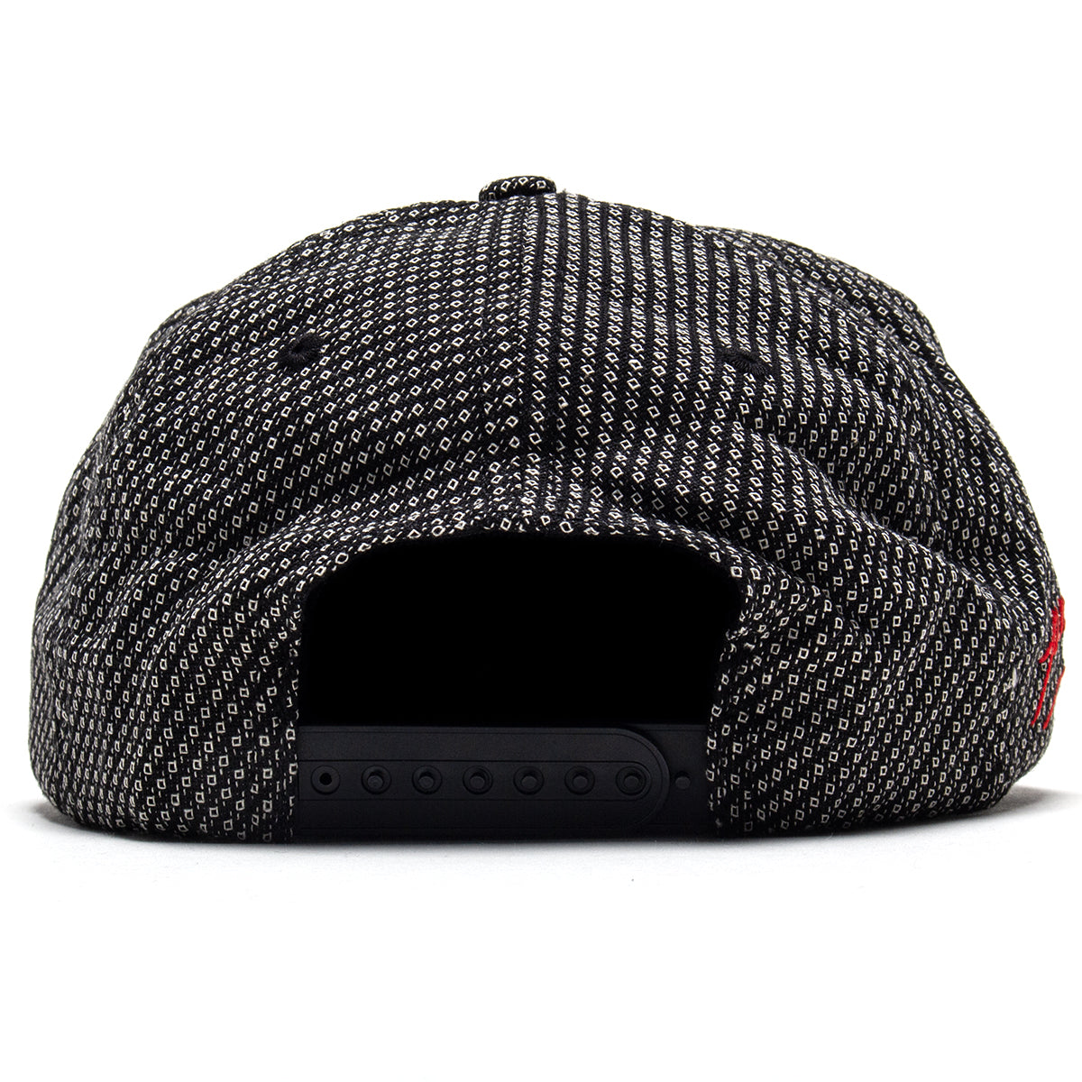 Metalwood - Pro Tip Snapback Hat
Color : Black
Materials : 100% Cotton
5-panel construction
Adjustable snapback closure