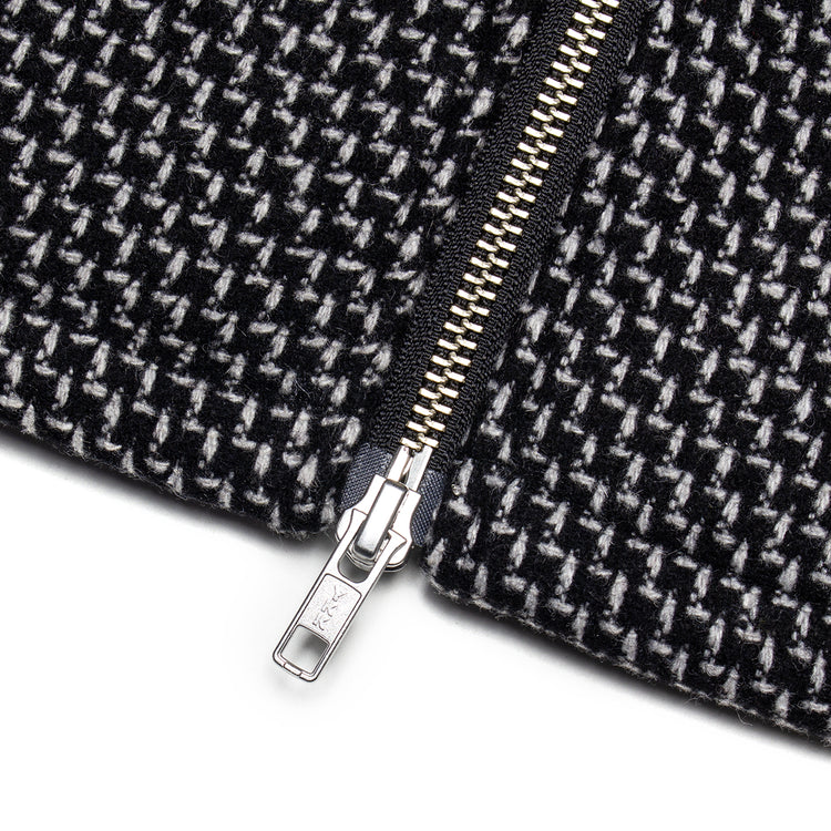 Metalwood - Mechanic Jacket
Color : Black
Materials : 100% Melton Wool - Poly Fiil

2-way front zip closure
Side hand pockets
Metal charm on back neck
Ribbed cuffs