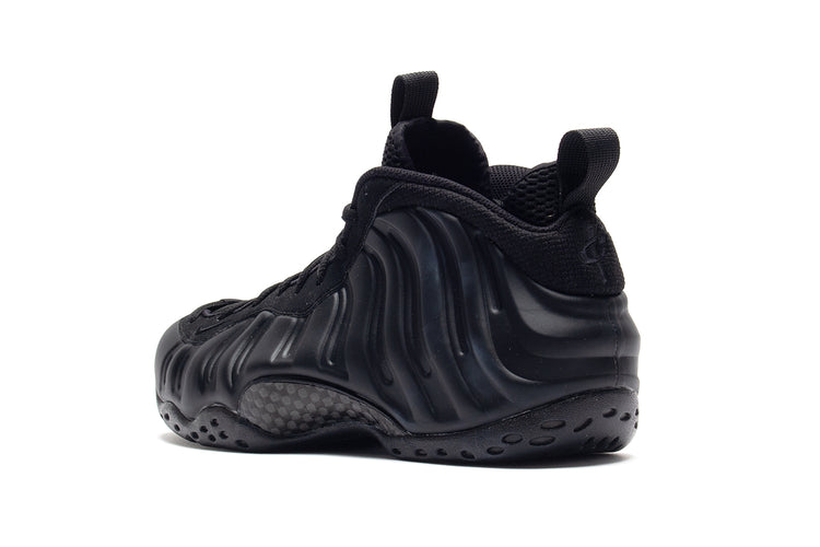 Nike | Air Foamposite One Style # FD5855-001 Color : Black / Anthracite