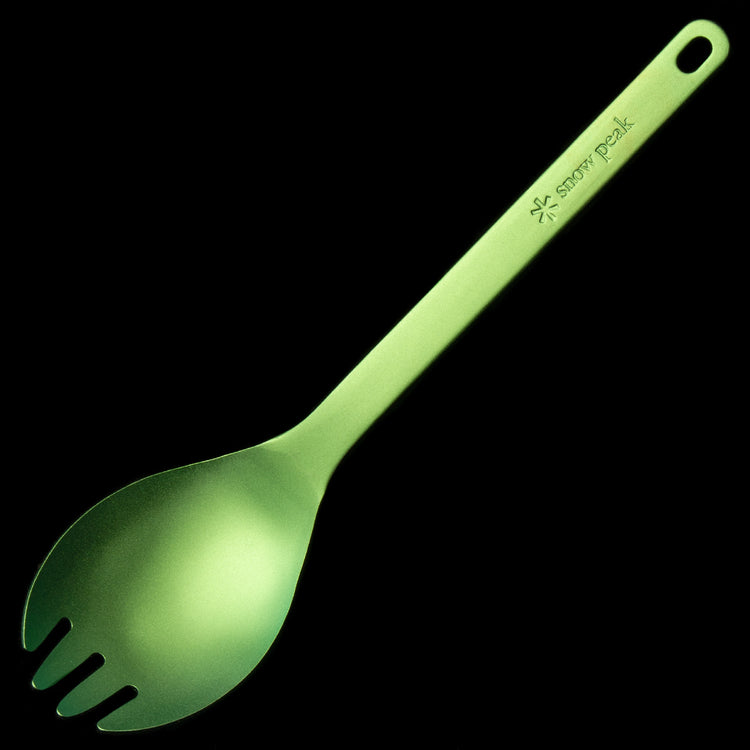 Snow Peak | Titanium Spork
Style # SCT-004
Color : Anodized Green