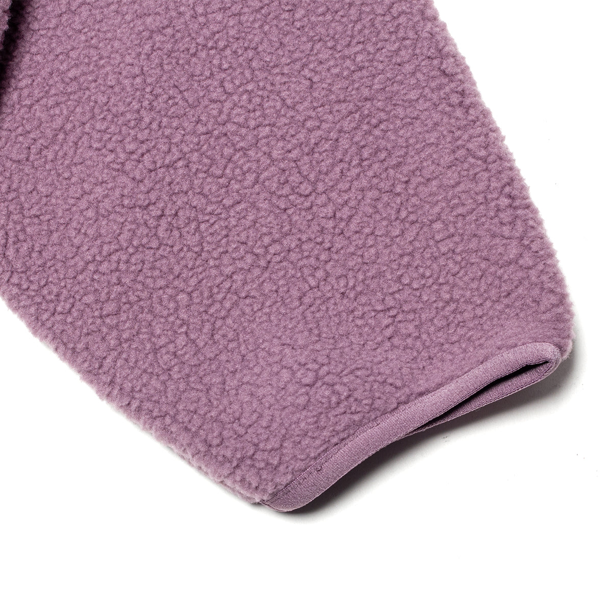 Carhartt WIP - Women's Flynn Fleece Jacket
Style # I035460-3DT
Color : Phlox / Black
Materials : 100% Midweight Polyester Pile - 10 oz
Contrasting nylon details
Chest pocket with hidden snap button
Front pockets with zip opening
Front snap button closure
High neck
Boxy fit