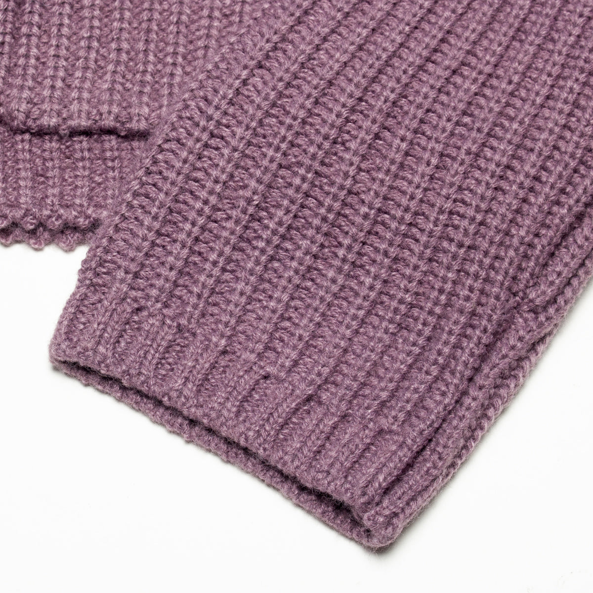 Carhartt WIP - Women's Michigan Sweater
Style # I035379-33I
Color : Phlox
Materials : 75% Acrylic / 15% Wool / 10% Nylon
Front button closure with branded buttons
Four pockets - one with flap and button closure
3 guage