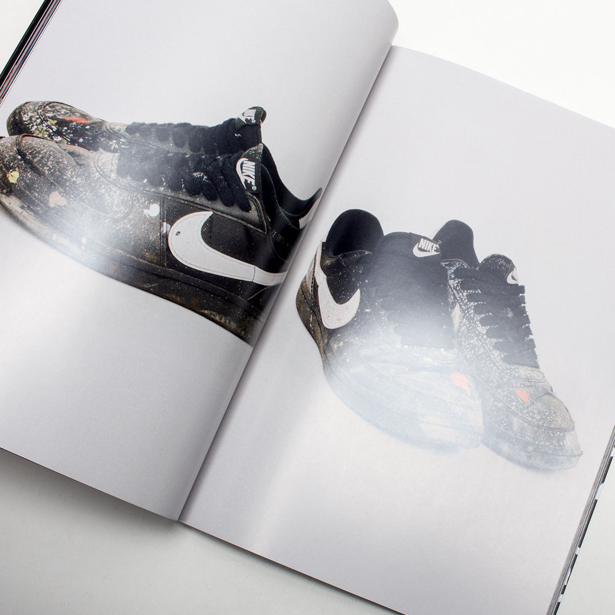 Living Proof Magazine - Issue #12
Featuring : Shoreline Mafia, Slawn, Lucien Clarke, Verdy, Gray Sorrenti, EVIKT, Taito Itateyama, Eztag, Stunna, Sandy, Hjalte Halberg, Qendresa, Footwork, Devon Turnbull and Niontay