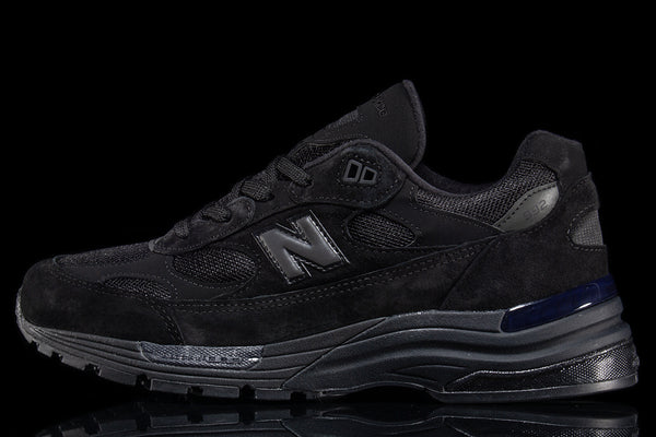 12-15-25-NewBalance992Black- 12-15-25-NewBalance992Black-