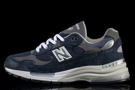 New Balance - 992 Core
Style # U992NY
Color :&nbsp; Navy / Grey / White