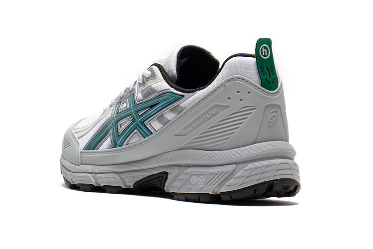 Asics | Gel-Venture 6 Shield
Style # 1203A778.100
Color : White / Wasabi