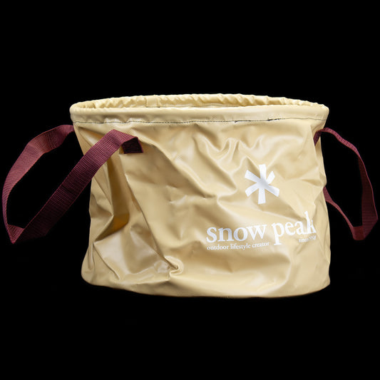 Snow Peak | Jumbo Camping Bucket
Style # FP-150R
6 gallon capacity