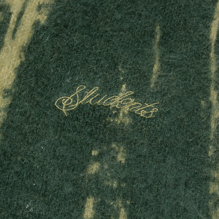 Students - Cimarron Knit Vest Sweater
Color : Military
Materials : 60% Wool / 40% Mohair