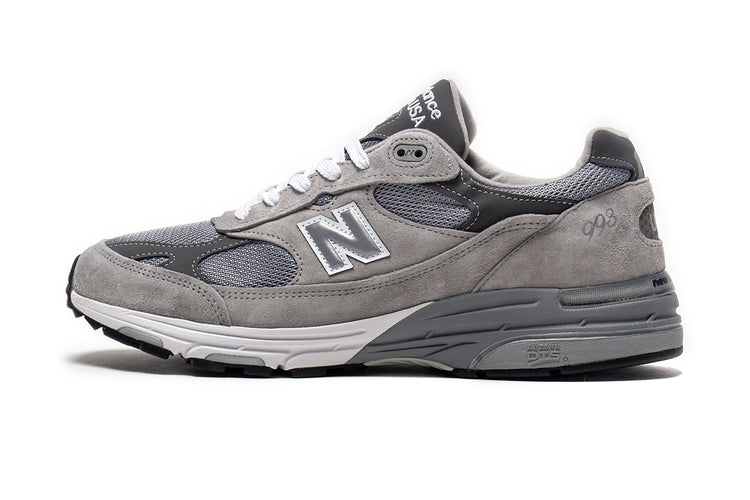 New Balance - 993
Style # MR993GL
Color : Grey / White