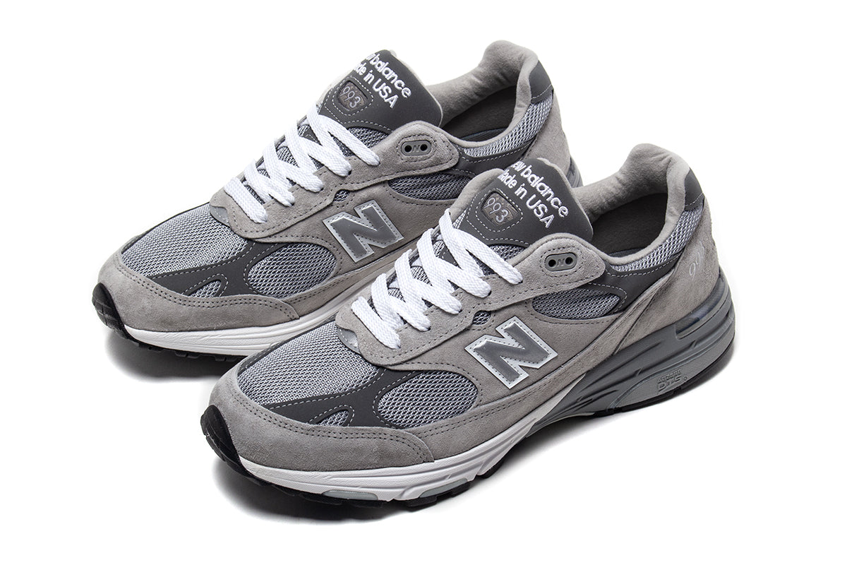 New Balance - 993
Style # MR993GL
Color : Grey / White