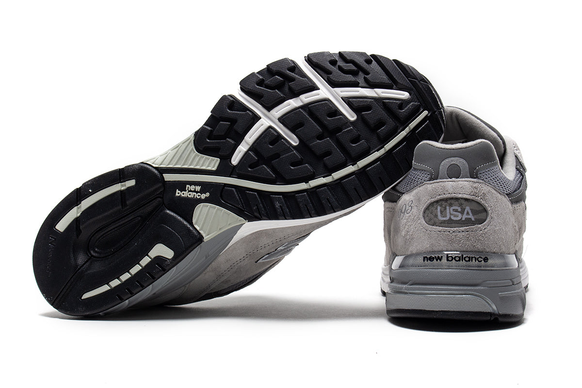 New Balance - 993
Style # MR993GL
Color : Grey / White