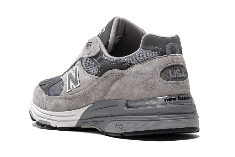 New Balance - 993
Style # MR993GL
Color : Grey / White