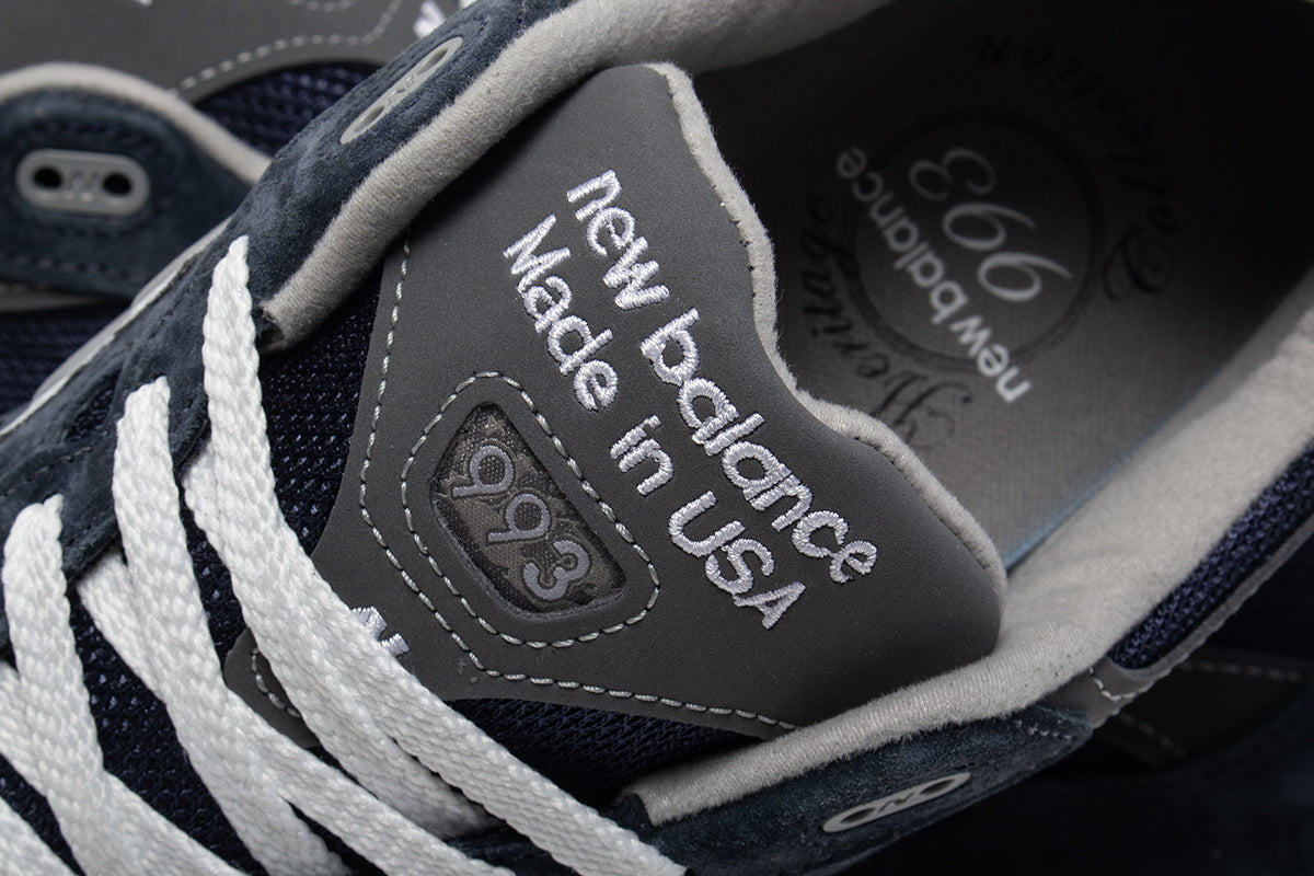 New Balance - 993
Style # MR993NV
Color : Navy / Grey / White