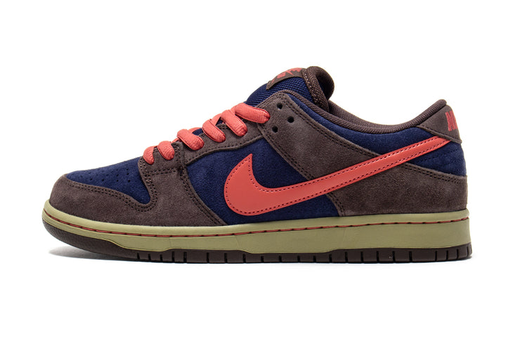 Nike SB - Dunk Low Pro
Style # HQ1625-200
Color : Baroque Brown / Adobe / Midnight Navy