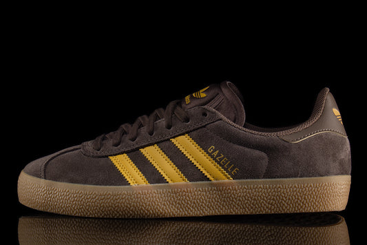 Adidas | Gazelle ADV
Style # JP5857
Color : Dark Brown / Preloved Yellow / Earth Strata