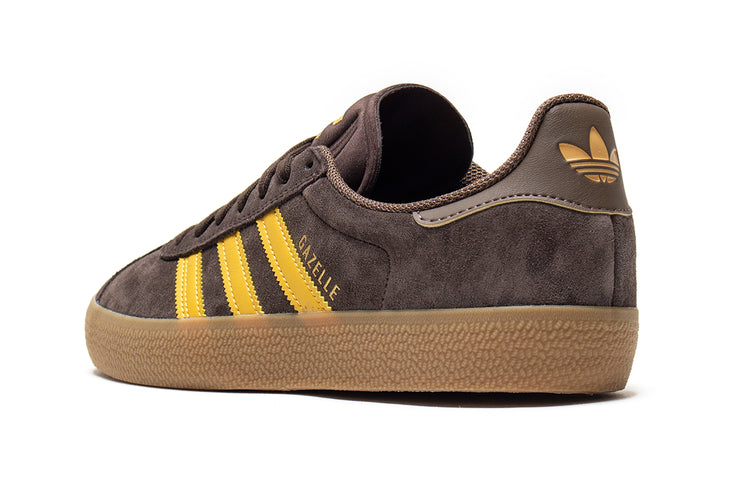 Adidas | Gazelle ADV
Style # JP5857
Color : Dark Brown / Preloved Yellow / Earth Strata