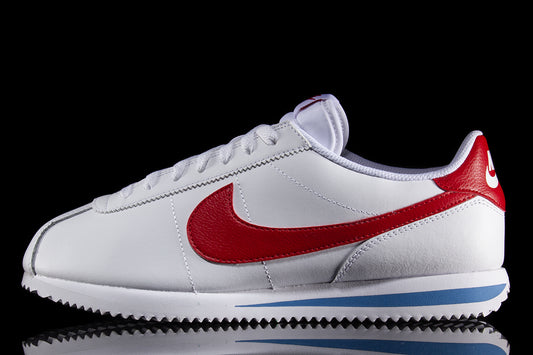 Nike | Cortez
Style # DM4044-108
Color : White / Varsity Red / Varsity Blue