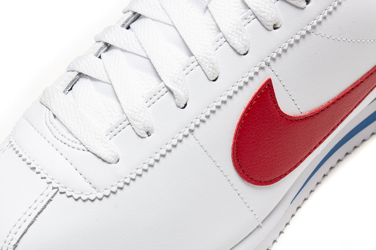 Nike | Cortez
Style # DM4044-108
Color : White / Varsity Red / Varsity Blue