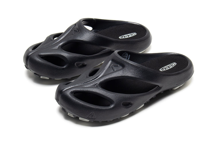 Keen | Shanti Clog
Style # 1018206
Color : Black / Dawn Blue