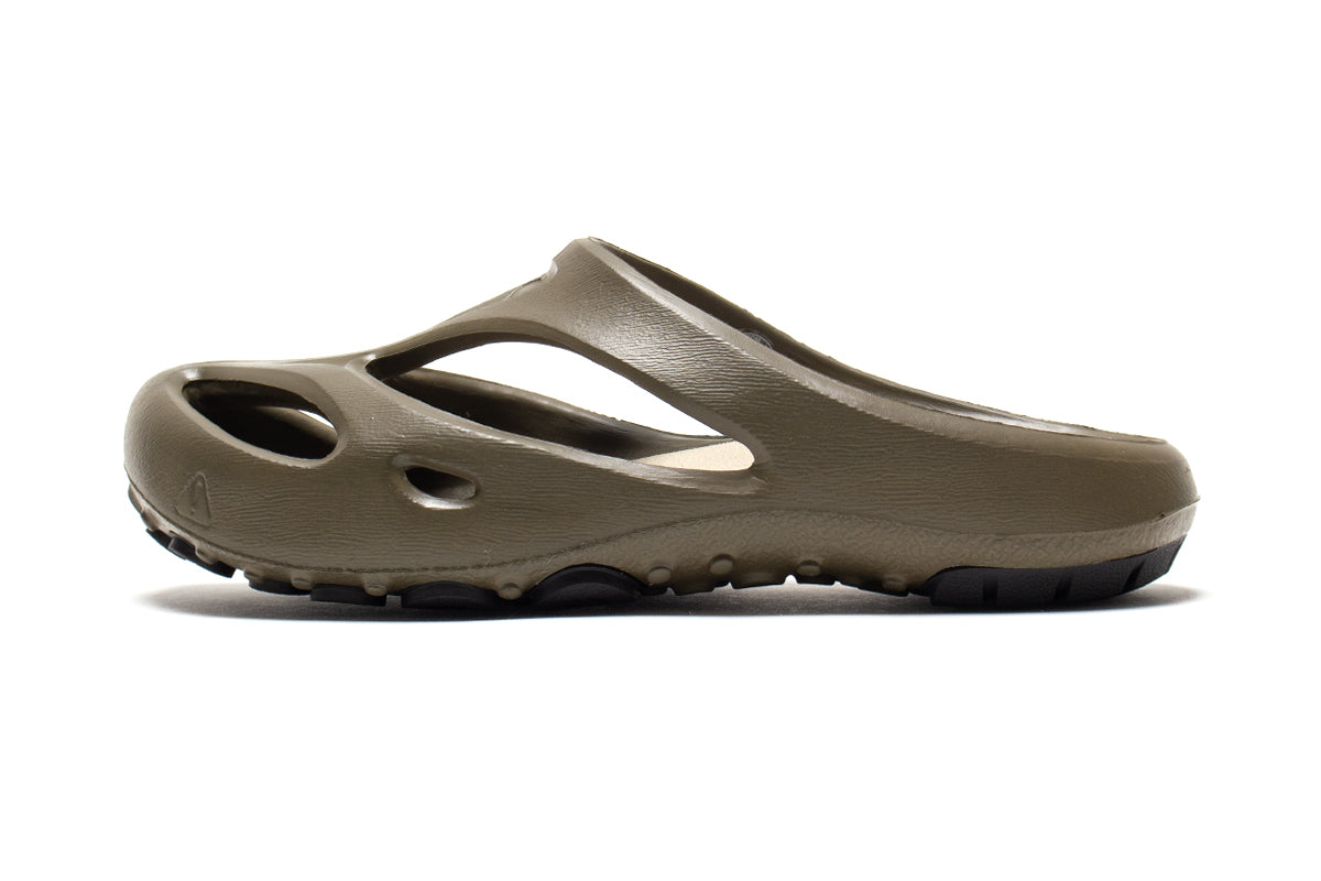 Keen | Shanti Clog
Style # 1028606
Color : Canteen / Plaza Taupe