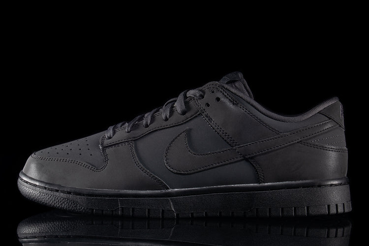 Nike SB | Women's Dunk Low Style # FZ3781-060 Color : Anthracite / Black / Racer Blue
