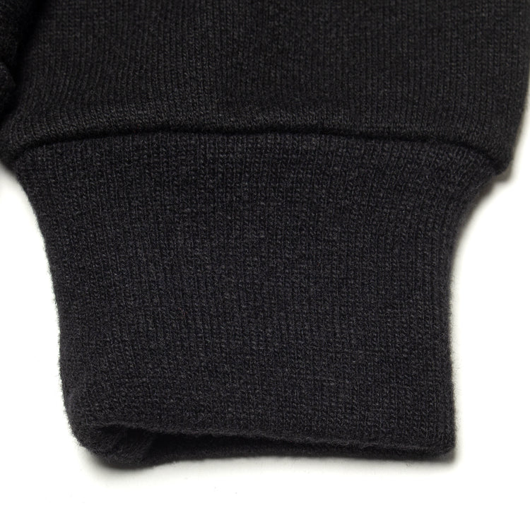 Stussy - Brass Zip Knit Hood
Style # 118593
Color : Black
Materials : 100% Cotton
Ribbed cuffs and hem
Front zip closure
Kangaroo pocket
Drawstring hood