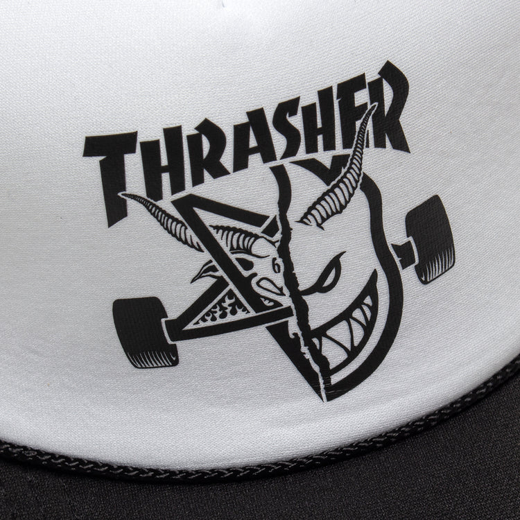 Thrasher - Thrash &amp; Burn Trucker Hat
Color : Black / White
Materials : 100% Acrylic