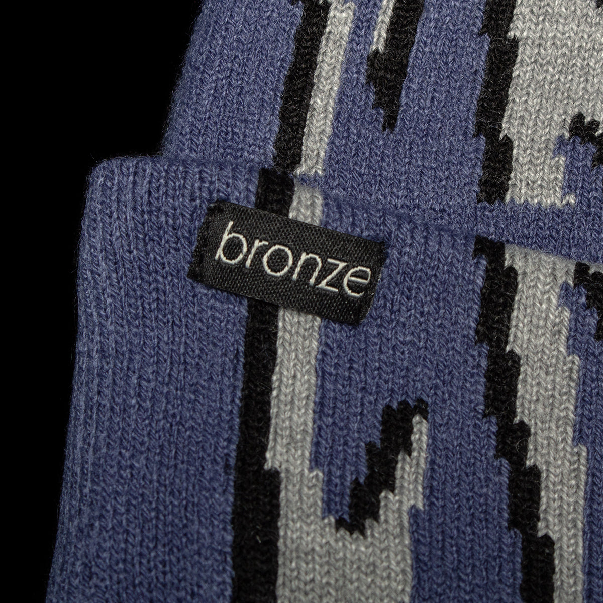 Bronze - Tribal Sport Beanie
Color : Blue
One size