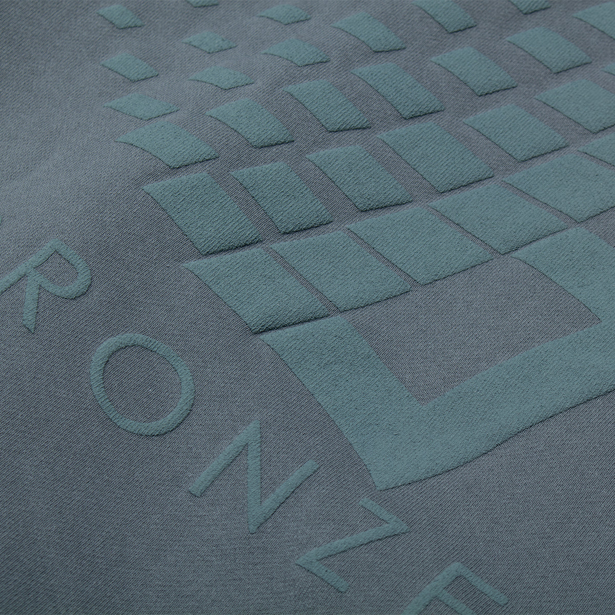 Bronze - B Logo Puff Print Hoodie
Color : Blue