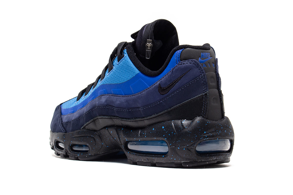 Nike | Air Max 95 x Stash
Style # HF5515-400
Color : Obsidian / Black / Harbor Blue