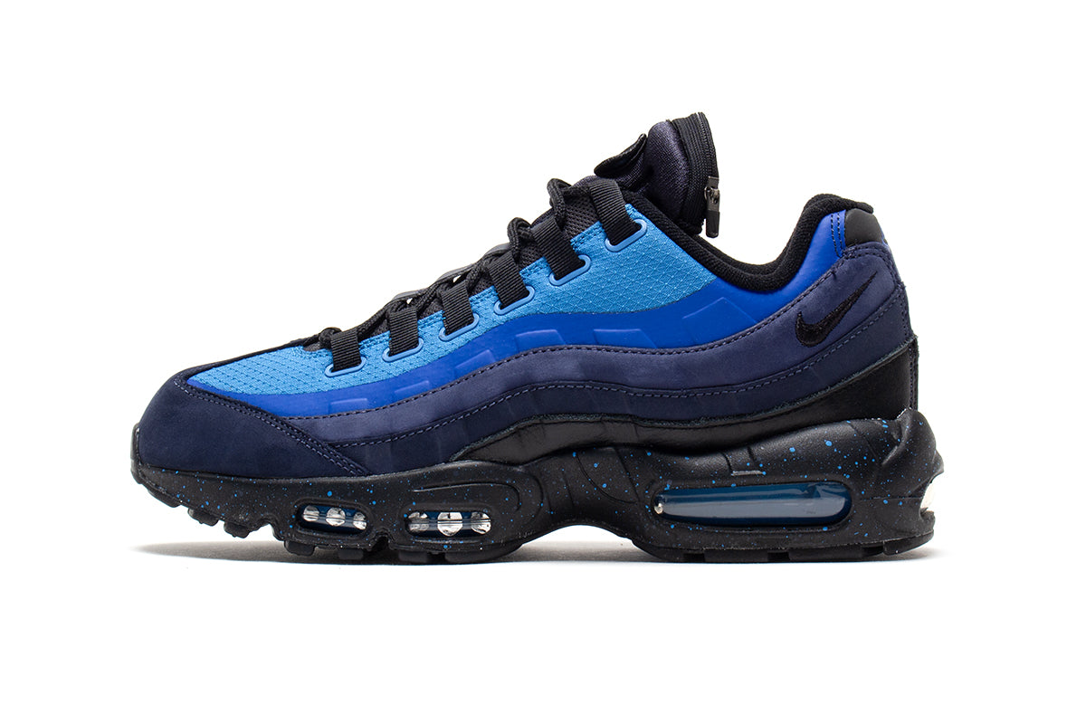 Nike | Air Max 95 x Stash
Style # HF5515-400
Color : Obsidian / Black / Harbor Blue