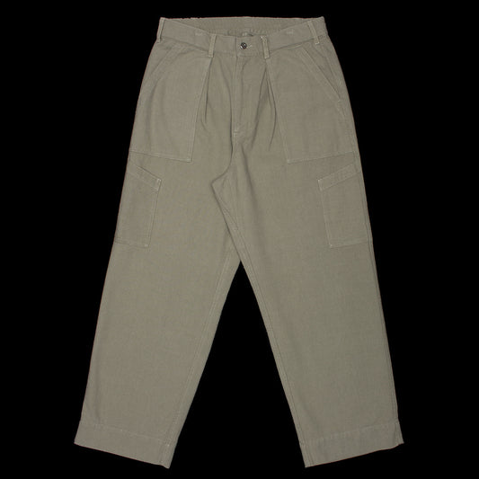Nanamica - Silk Nep Cotton Twill Deck Pants
Style # S26SC032U
Color : Khaki Beige