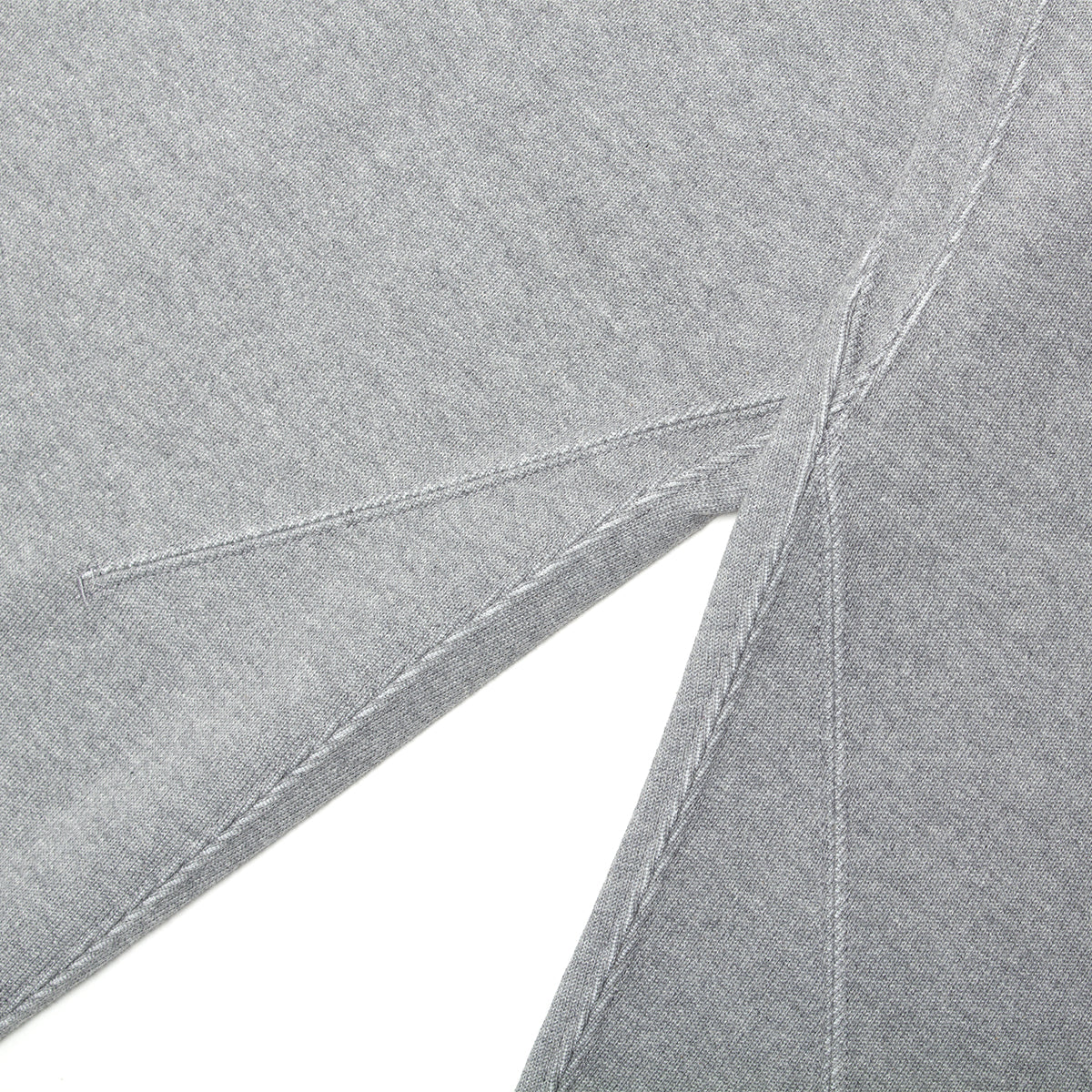 Nanamica - Sweatpants
Style # S26SC010U
Color : Heather Gray