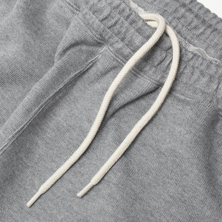 Nanamica - Sweatpants
Style # S26SC010U
Color : Heather Gray